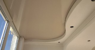 Натяжной потолок на балкон Балтийск, цена 6174 руб.